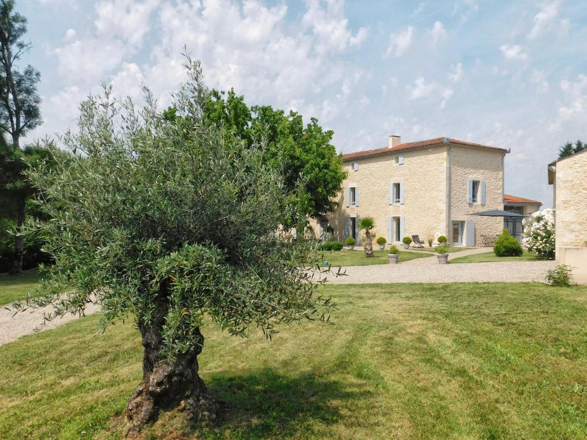 לינה וארוחת בוקר Cleyrac Domaine La Bastide מראה חיצוני תמונה